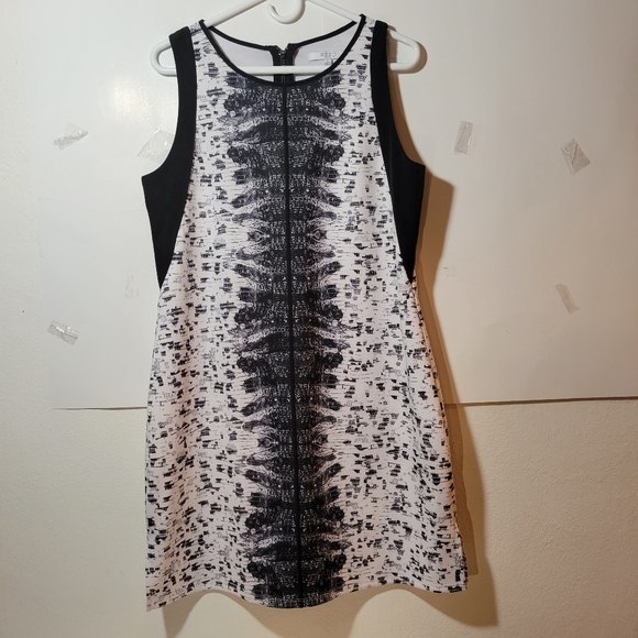 Reed Abstract Animal print sleeveless scoop neck mini dress size large - Picture 2 of 10